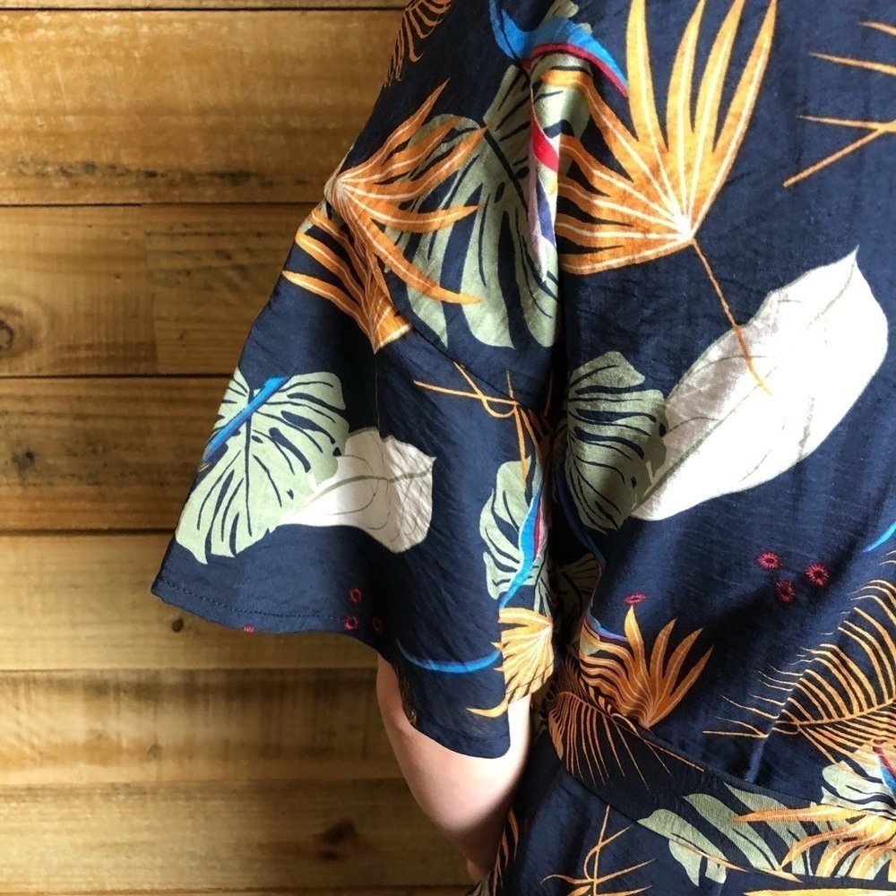 Entro, tropical pattern dress, EUC - Picture 8 of 12